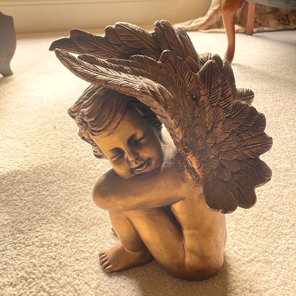 Sitting Gold Angel